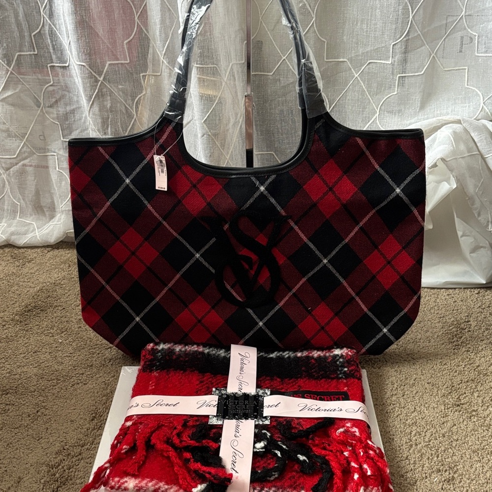 NEW Victoria’s Secret Plaid Tote and New Scarlet & Black Plaid Scarf